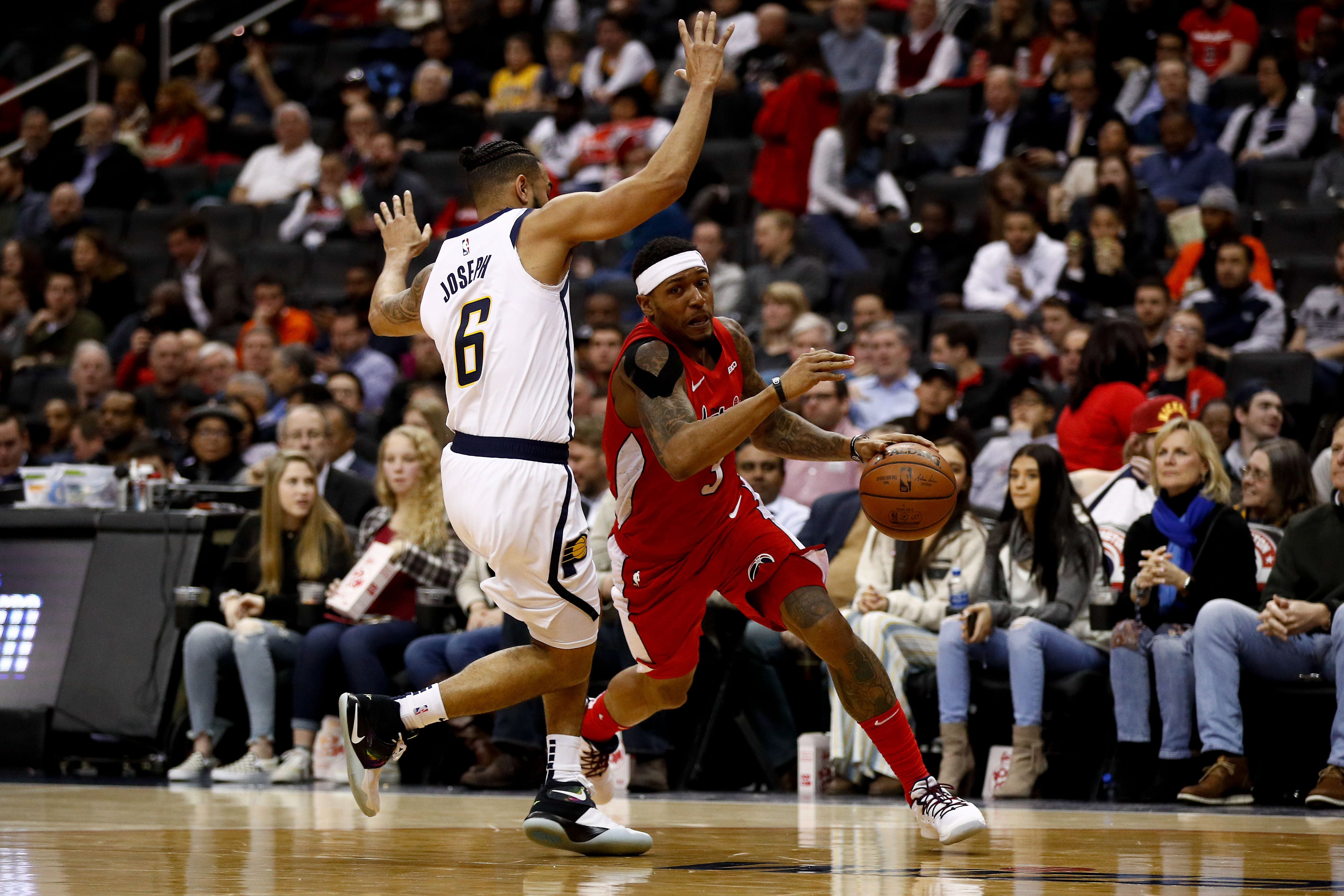 舞台上占据 舞台上占据